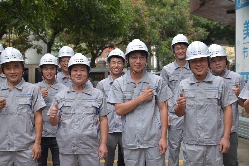 在商业建筑领域，中央空调系统的稳定性与能效表现直接影响运营成本与用户体验。作为国内领先的商用中央空调厂商，通利机电凭借 20 年技术沉淀与全场景解决方案，以三大核心竞争力重塑行业标准，成为酒店、商场、工业厂房等场景的首选品牌。